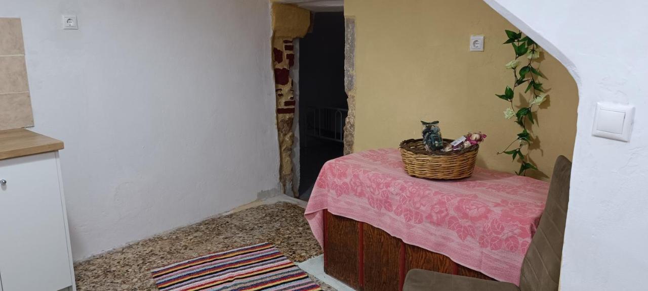 Comfortable And Spacious Stone Traditional Apartment Chania  Ngoại thất bức ảnh